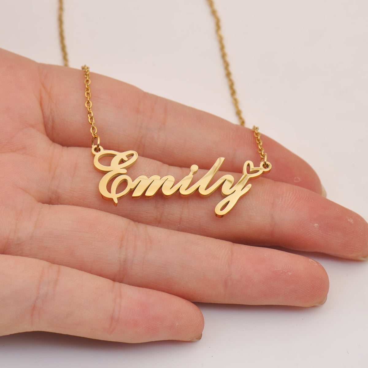 Big Starz Heart Nameplate Necklace — 18K Gold Plated
