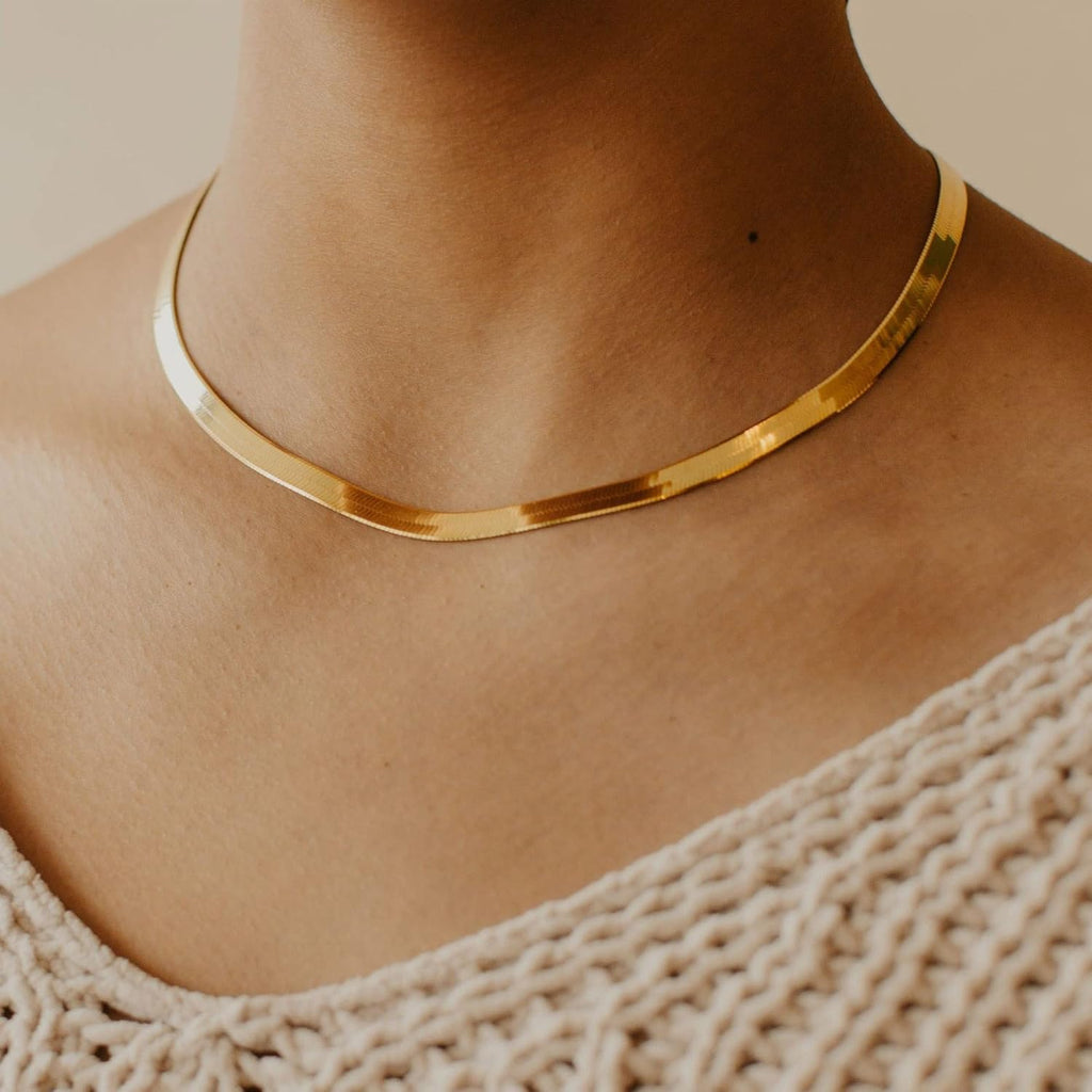 Big Starz Herringbone Chain Necklace — 14K Gold Plated