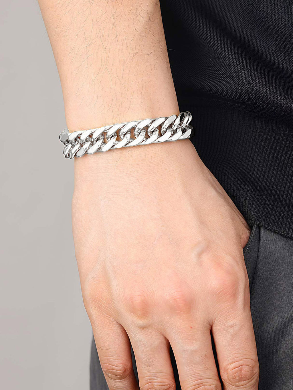 Big Starz Chunky Cuban Link Bracelet detail