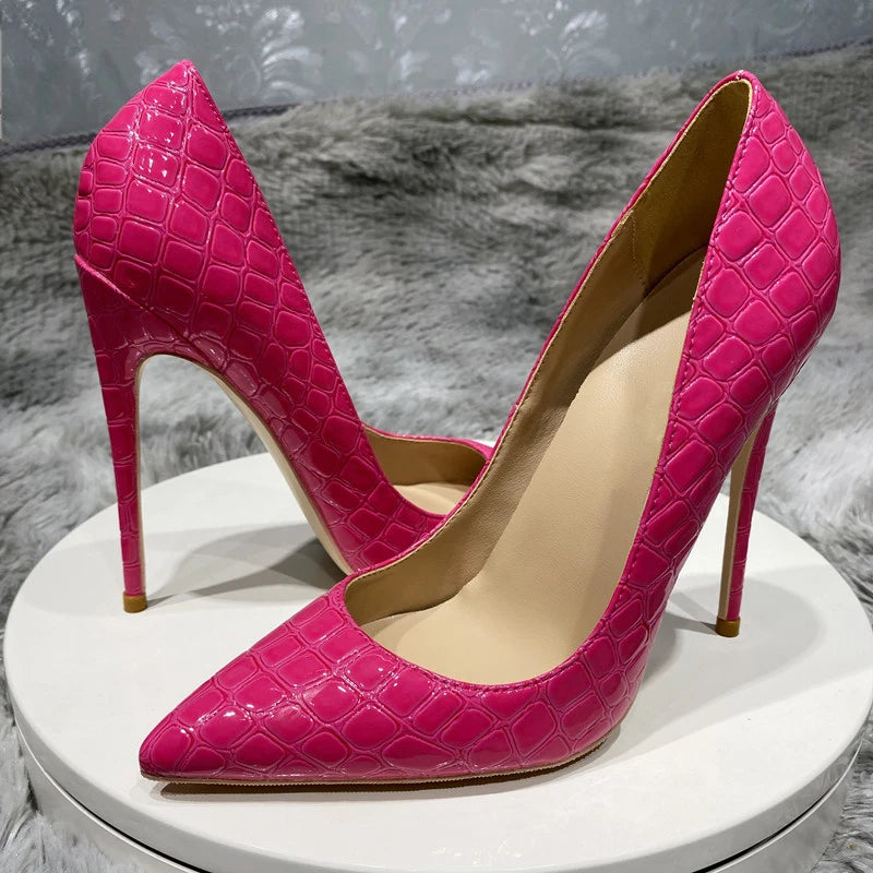 Rose pink pumps detail